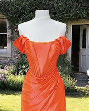 Load image into Gallery viewer, Short Tight Orange Satin Homecoming Dress
