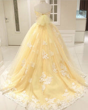 Load image into Gallery viewer, Lace Embroidery Tulle Ball Gown Strapless Dresses With Bow Sashes
