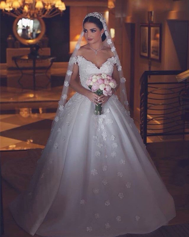Stunning Lace Flowers V-neck Off The Shoulder Wedding Dresses For Brid ...